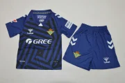 Kit de niño Real Betis portero color azul 25/26