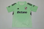 Kit de niño River Plate portero color verde 25/26 - Imagen 8