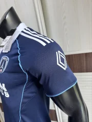 París FC local 25/26 versión jugador - Imagen 9