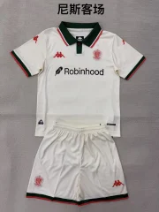 Kit de niño Niza visitante 25/26