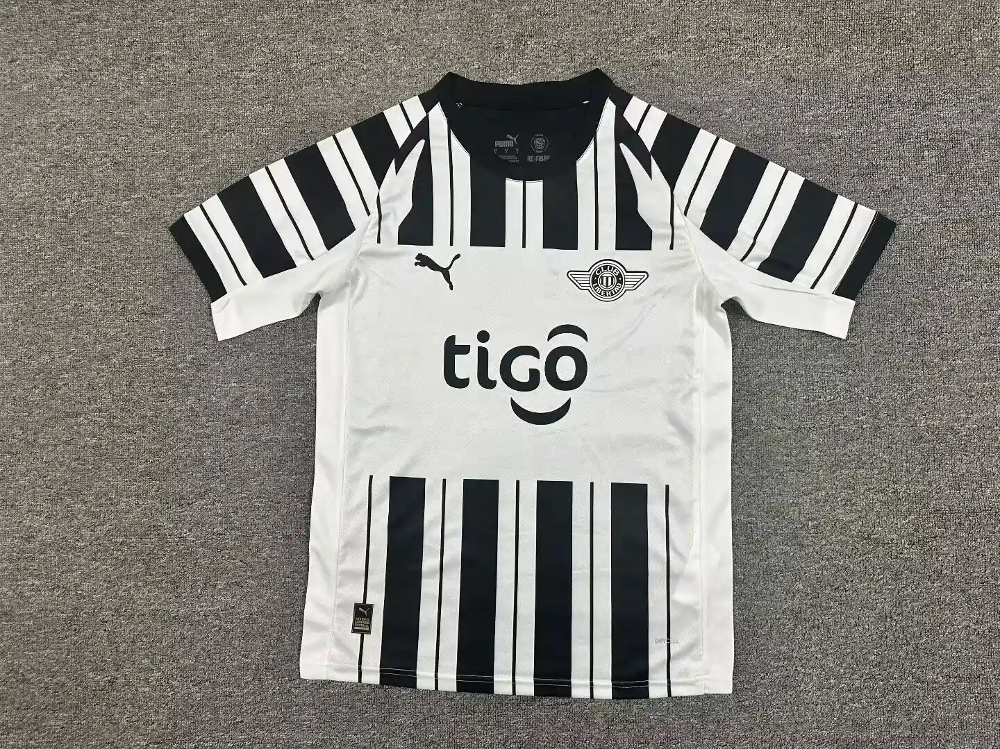 b55e578a Club Libertad local 26/27 - Imagen 1