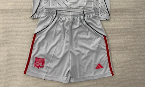 ba8d42b7 Short Olympique Lyon alternativa 25/26 - Imagen 1