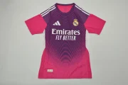 Real Madrid portero color rosa 25/26 versión jugador
