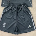 Short Granada alternativa 25/26