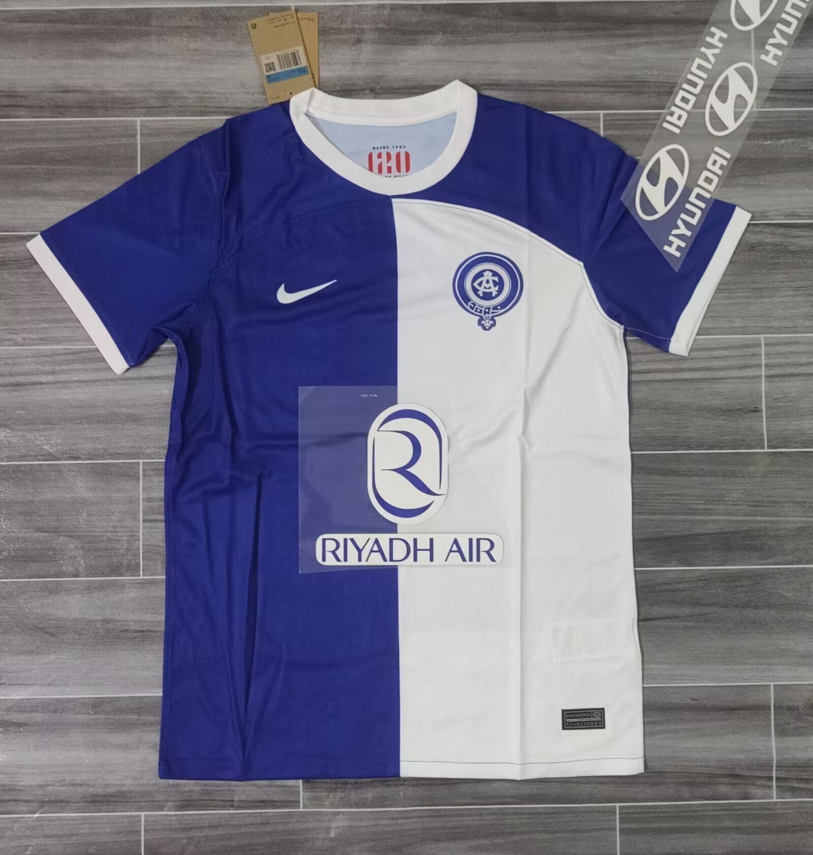 d8855889 Atlético de Madrid retro 120 aniversario con publicidad - Imagen 1