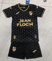 Kit de niño Lorient alternativa 25/26