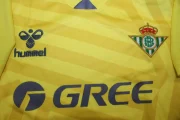 Kit de niño Real Betis portero color amarillo 25/26 - Imagen 10