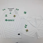 Kit de niño Real Betis portero color blanco 25/26