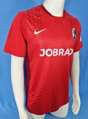 Friburgo local edición Europa League 25/26 - Imagen 4