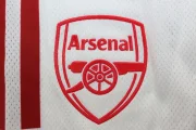 Kit de niño Arsenal local 25/26 versión jugador - Imagen 12