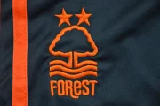 Short Nottingham Forest alternativa 25/26 - Imagen 5