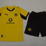 Kit de niño Borussia Dortmund edición Champions League 25/26