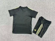 Kit de niño Fulham alternativa 25/26 - Imagen 2