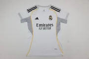 Real Madrid local 25/26 versión femenina