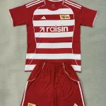 Kit de niño Unión Berlín local 25/26