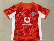 Borussia Dortmund portero color naranja 25/26