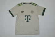Kit de niño Bayern Münich Oktoberfest 25/26 - Imagen 13
