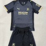 Kit de niño Plymouth visitante 25/26
