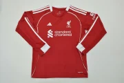 Kit de niño Liverpool local 25/26 manga larga - Imagen 11