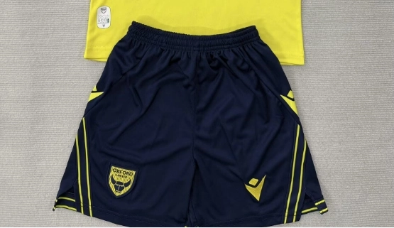 829a1f33 Short Oxford United local 25/26 - Imagen 1