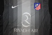 Atlético de Madrid portero color negro 25/26 - Imagen 7