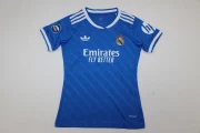 Real Madrid alternativa 25/26 versión femenina - Imagen 11