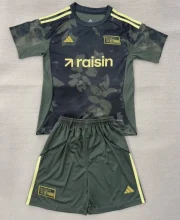 Kit de niño Unión Berlín visitante 25/26