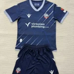 Kit de niño Bolton visitante 25/26