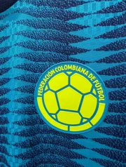 Colombia visitante versión femenina 2026 versión jugador - Imagen 2