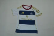 Kit de niño Hamburgo edición especial 25/26 - Imagen 16