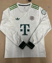 Bayern Münich Oktoberfest 25/26 manga larga