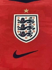 Inglaterra visitante 2026 versión jugador - Imagen 4