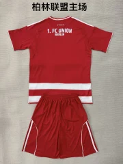 Kit de niño Unión Berlín local 25/26 - Imagen 2