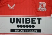Kit de niño Middlesbrough local 25/26 - Imagen 8