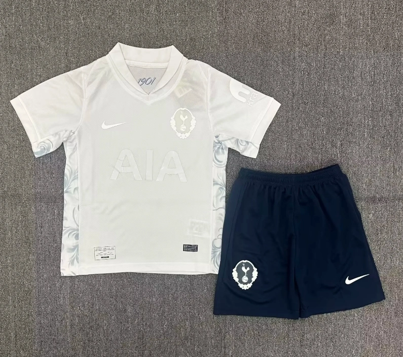 f0f40f36 Kit de niño Tottenham edición especial 125 aniversario - Imagen 1