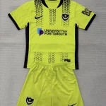 Kit de niño Portsmouth alternativa 25/26