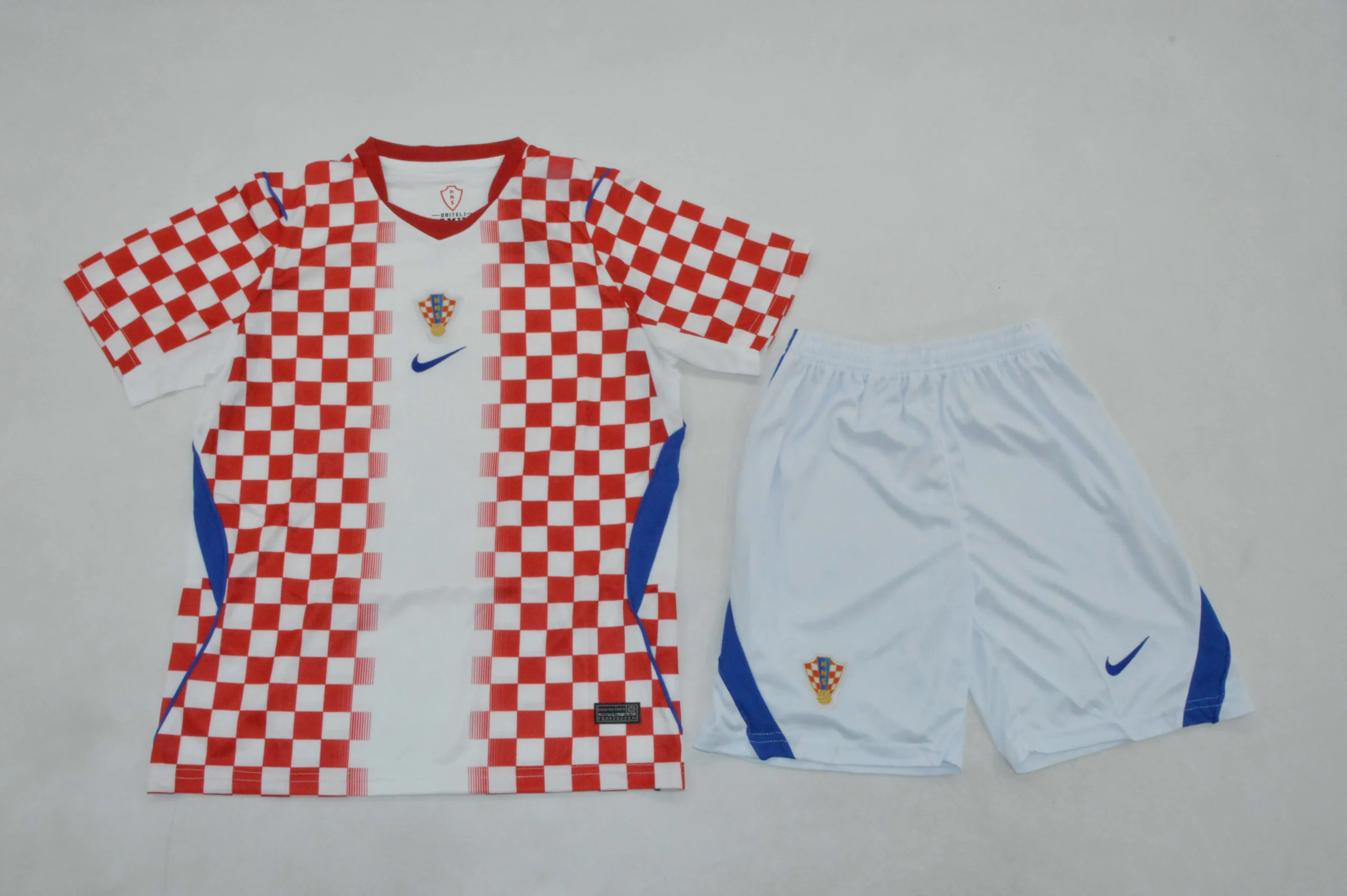 65508307 Kit de niño Croacia local 2026 - Imagen 1