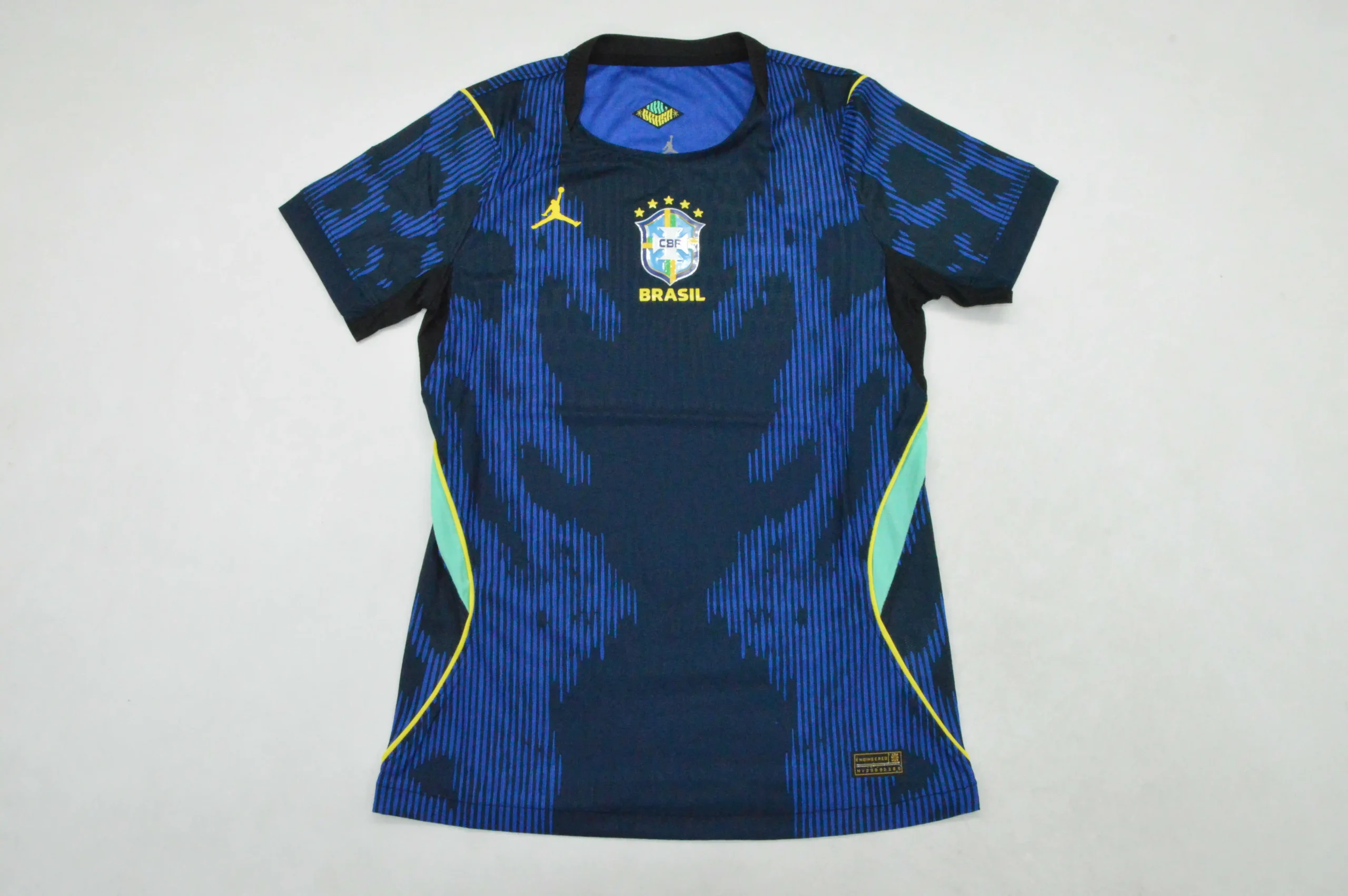 68b2767b Brasil visitante 2026 versión femenina versión jugador - Imagen 1