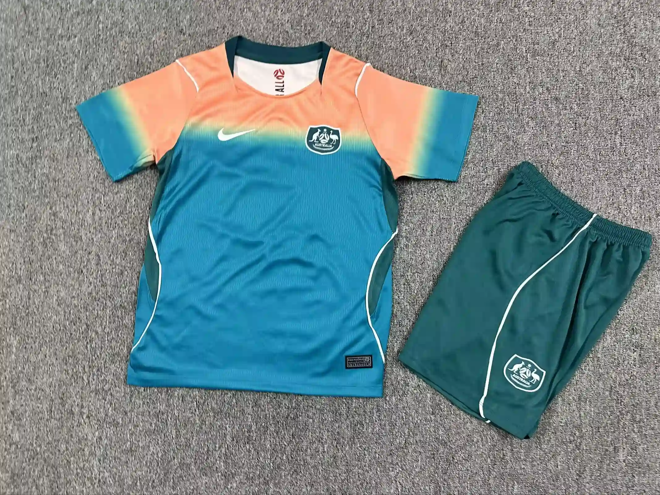 806f6e43 Kit de niño Australia visitante 2026 - Imagen 1