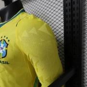 Brasil local 2026 manga larga versión jugador - Imagen 7