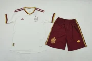 Kit de niño España visitante 2026 versión jugador