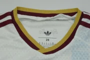 Kit de niño España visitante 2026 versión jugador - Imagen 2
