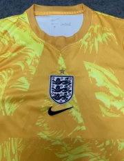 Inglaterra portero color amarillo 2026 - Imagen 2