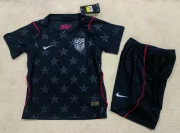 Kit de niño Estados Unidos visitante 2026 versión jugador