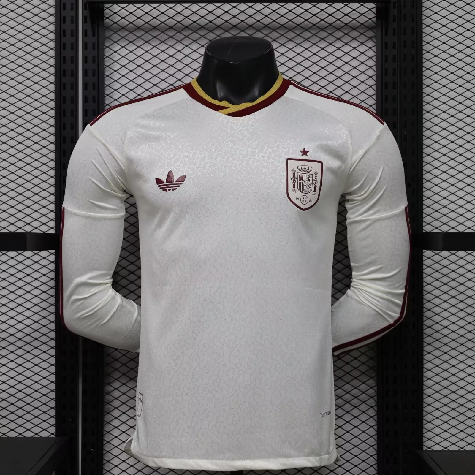 c86daba3 España visitante 2026 manga larga versión jugador - Imagen 1