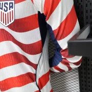 Estados Unidos local 2026 manga larga versión jugador - Imagen 2